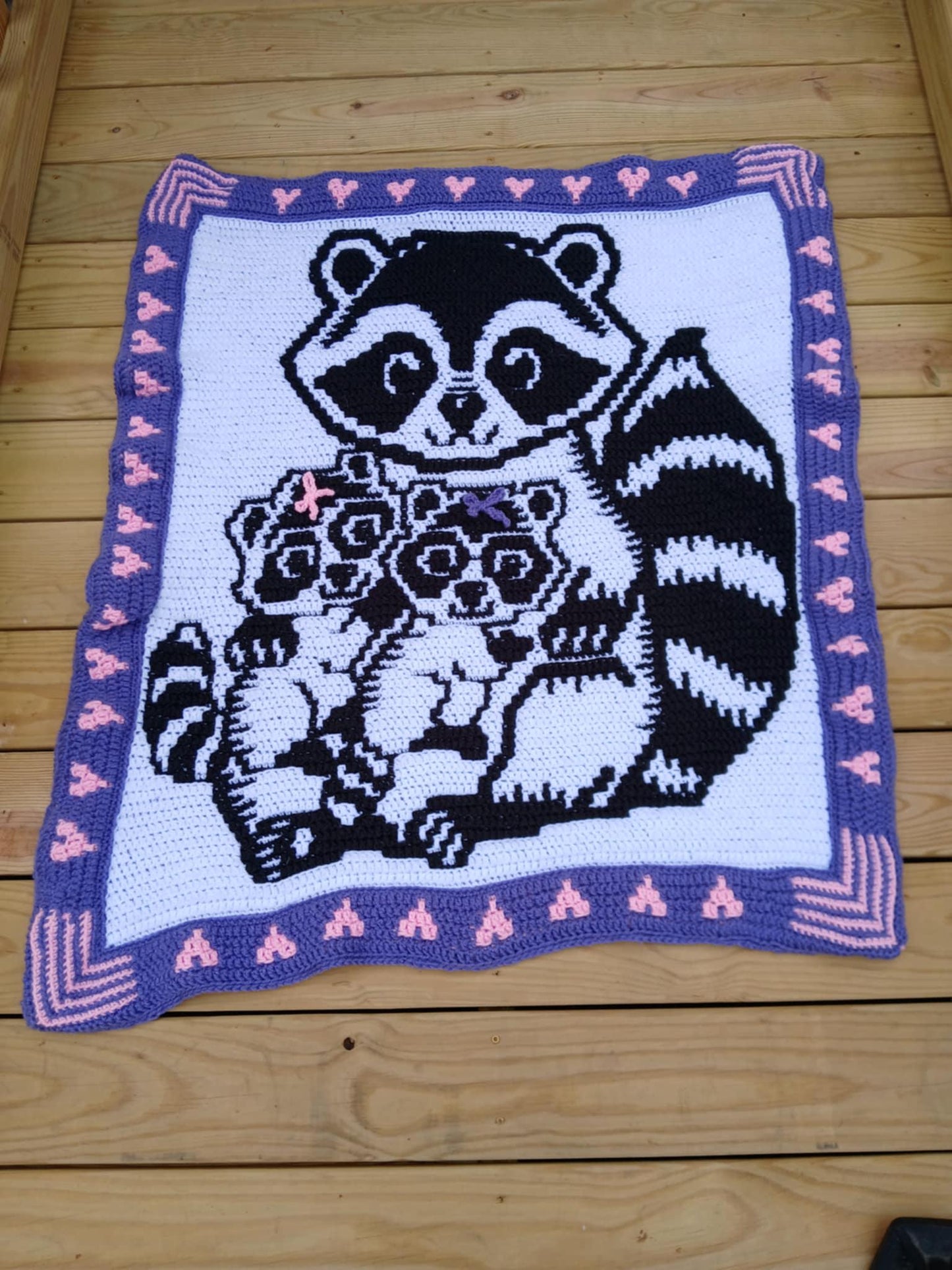 Baby Bandits Overlay Mosaic Crochet Baby/Toddler Blanket Pattern