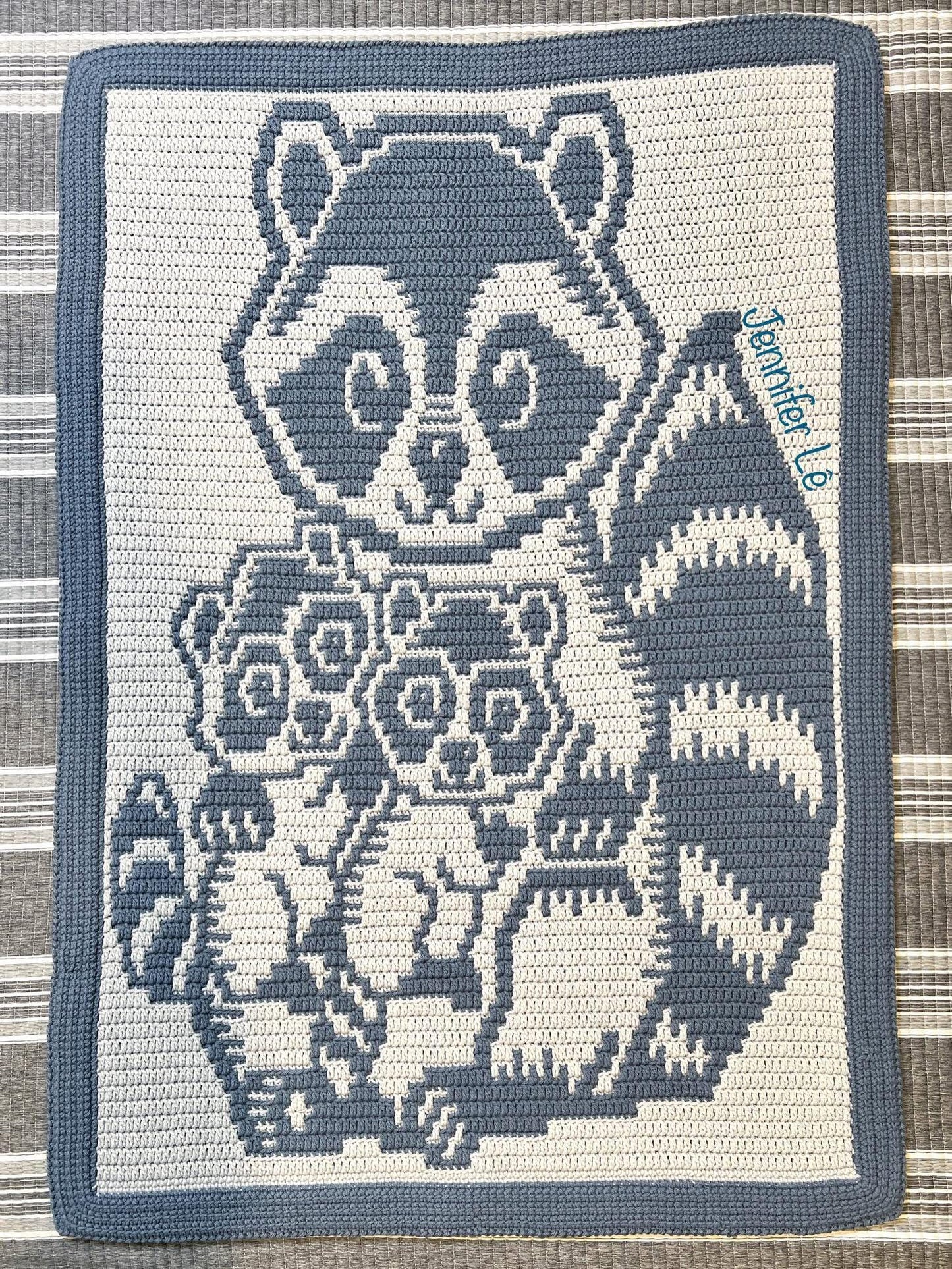 Baby Bandits Overlay Mosaic Crochet Baby/Toddler Blanket Pattern