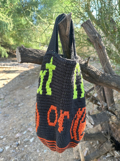 Terrifying Treat Tote Overlay Mosaic Crochet Bag Pattern