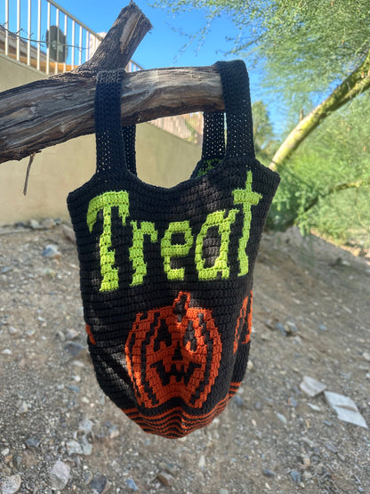 Terrifying Treat Tote Overlay Mosaic Crochet Bag Pattern