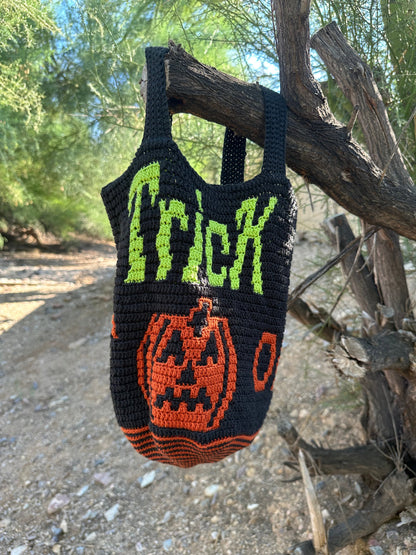 Terrifying Treat Tote Overlay Mosaic Crochet Bag Pattern