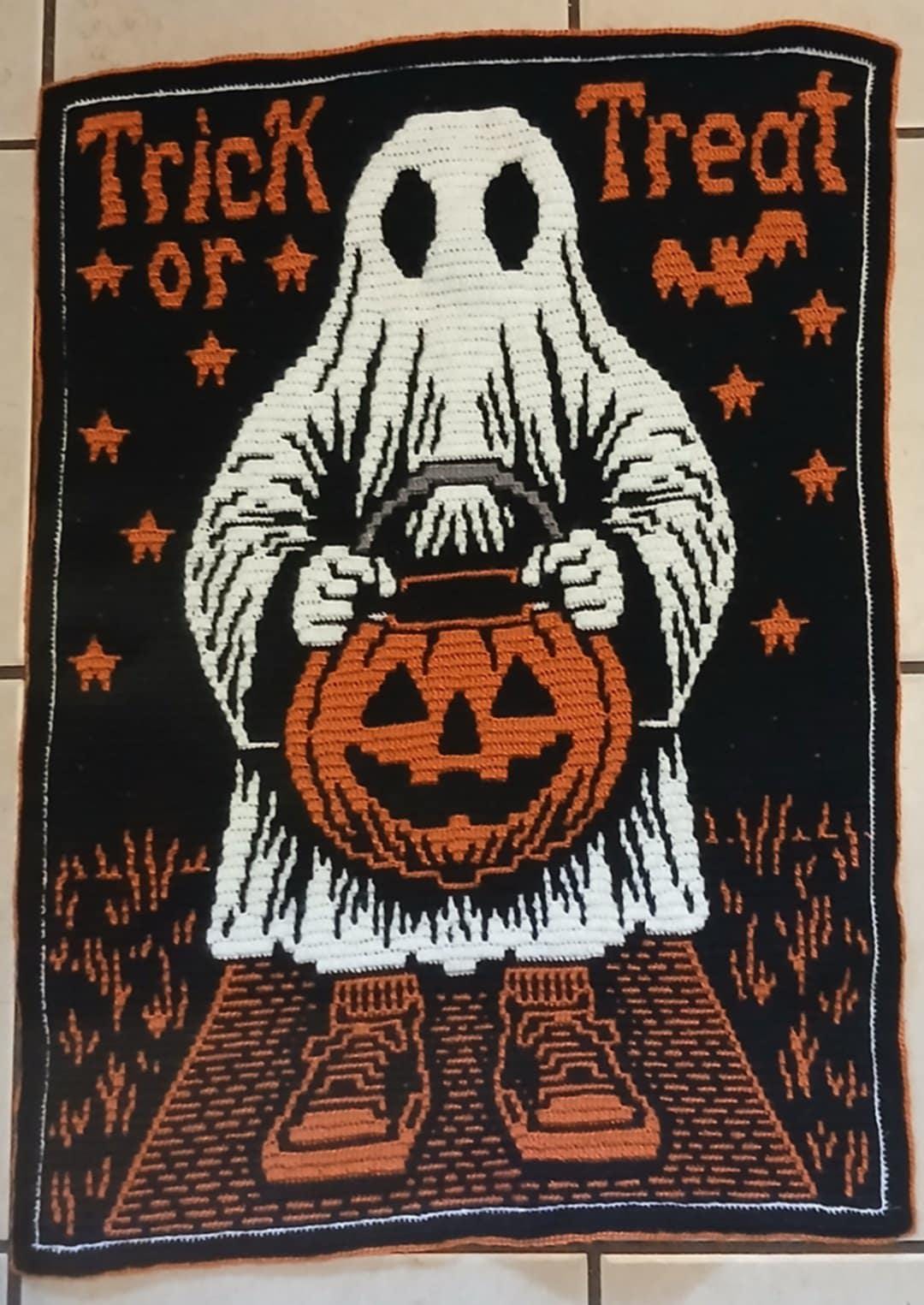 Trick Or Treat Terror Overlay Mosaic Crochet Throw Blanket Pattern
