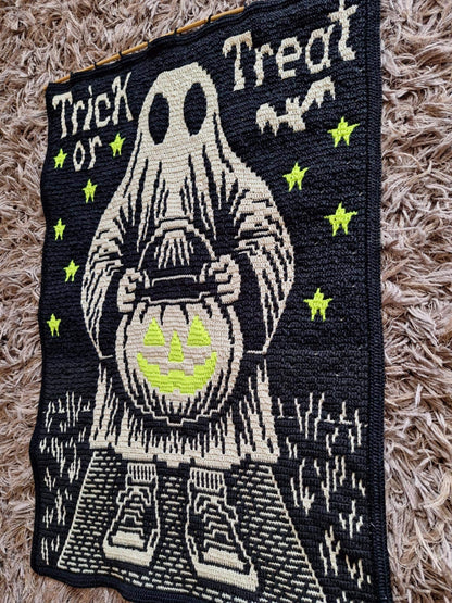 Trick Or Treat Terror Overlay Mosaic Crochet Throw Blanket Pattern