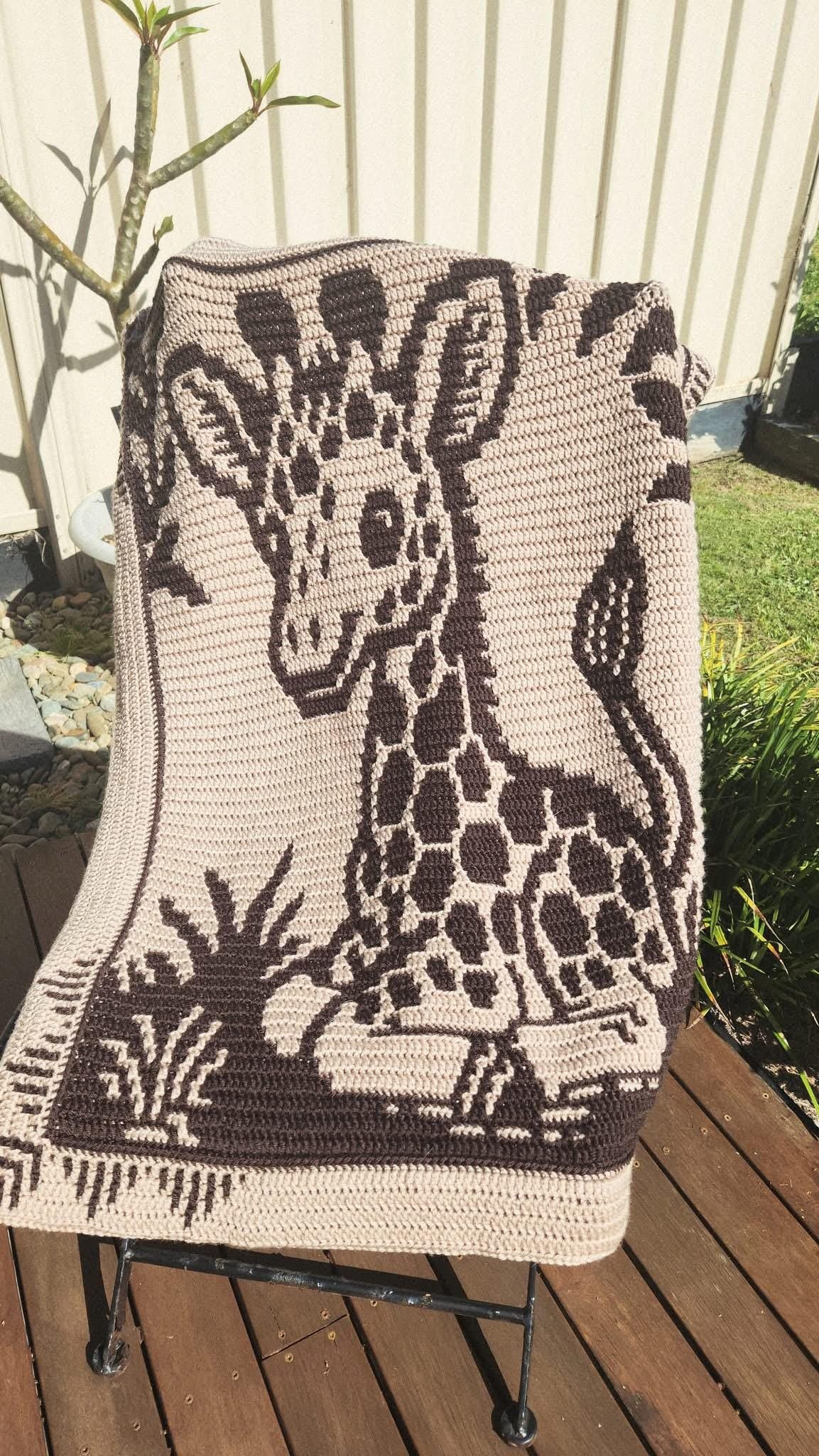 Little Sprout Giraffe Overlay Mosaic Baby Blanket Crochet Pattern