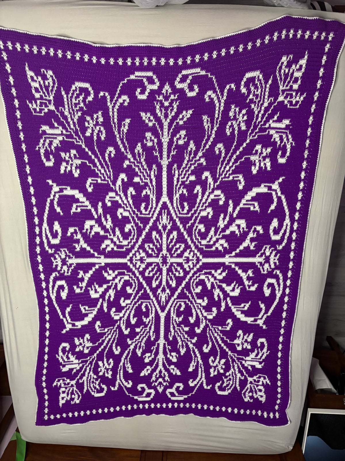 Antique Scrollwork Overlay Mosaic Crochet Blanket Pattern