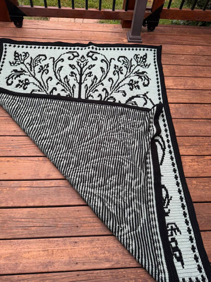 Antique Scrollwork Overlay Mosaic Crochet Blanket Pattern